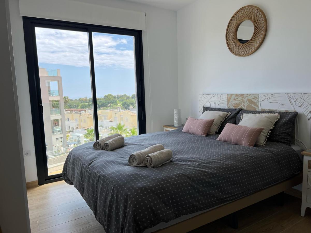 Luxurious Flat & Private Rooftop In Villamartin Orihuela Costa Dehesa de Campoamor  Buitenkant foto