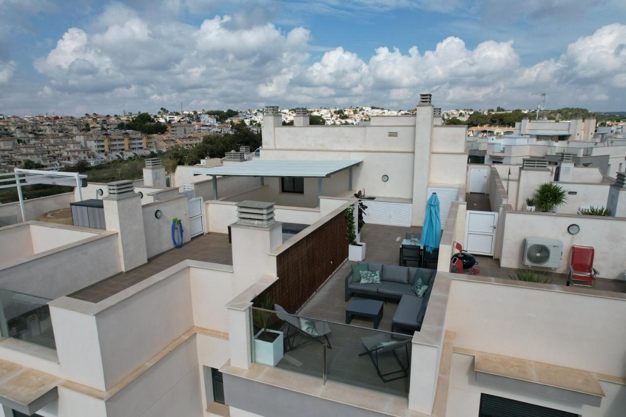 Luxurious Flat & Private Rooftop In Villamartin Orihuela Costa Dehesa de Campoamor  Buitenkant foto