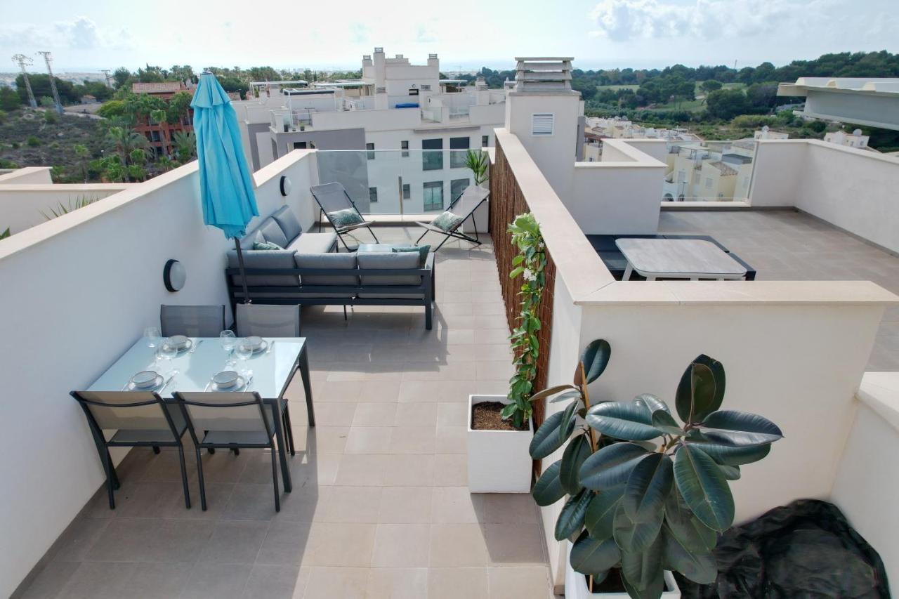 Luxurious Flat & Private Rooftop In Villamartin Orihuela Costa Dehesa de Campoamor  Buitenkant foto