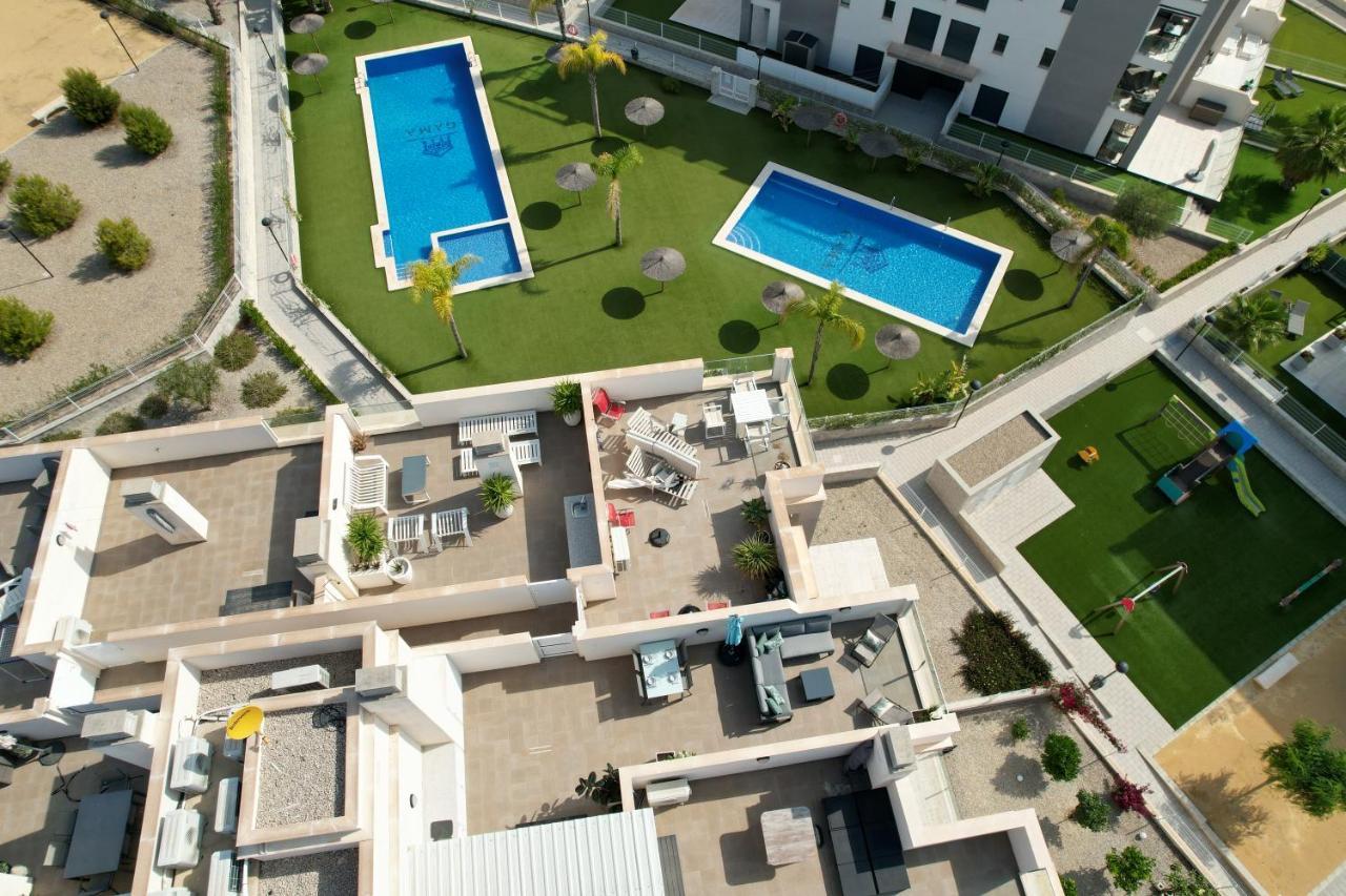 Luxurious Flat & Private Rooftop In Villamartin Orihuela Costa Dehesa de Campoamor  Buitenkant foto