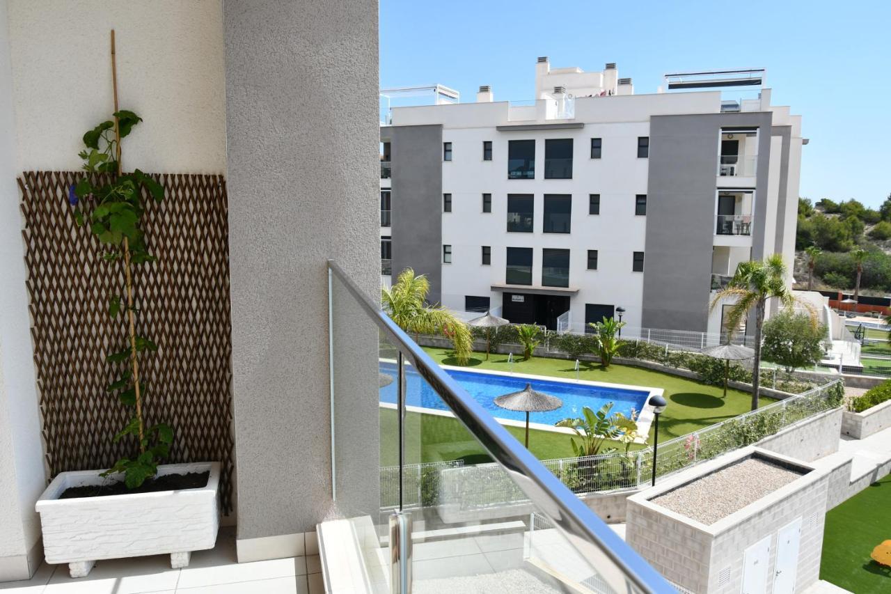 Luxurious Flat & Private Rooftop In Villamartin Orihuela Costa Dehesa de Campoamor  Buitenkant foto