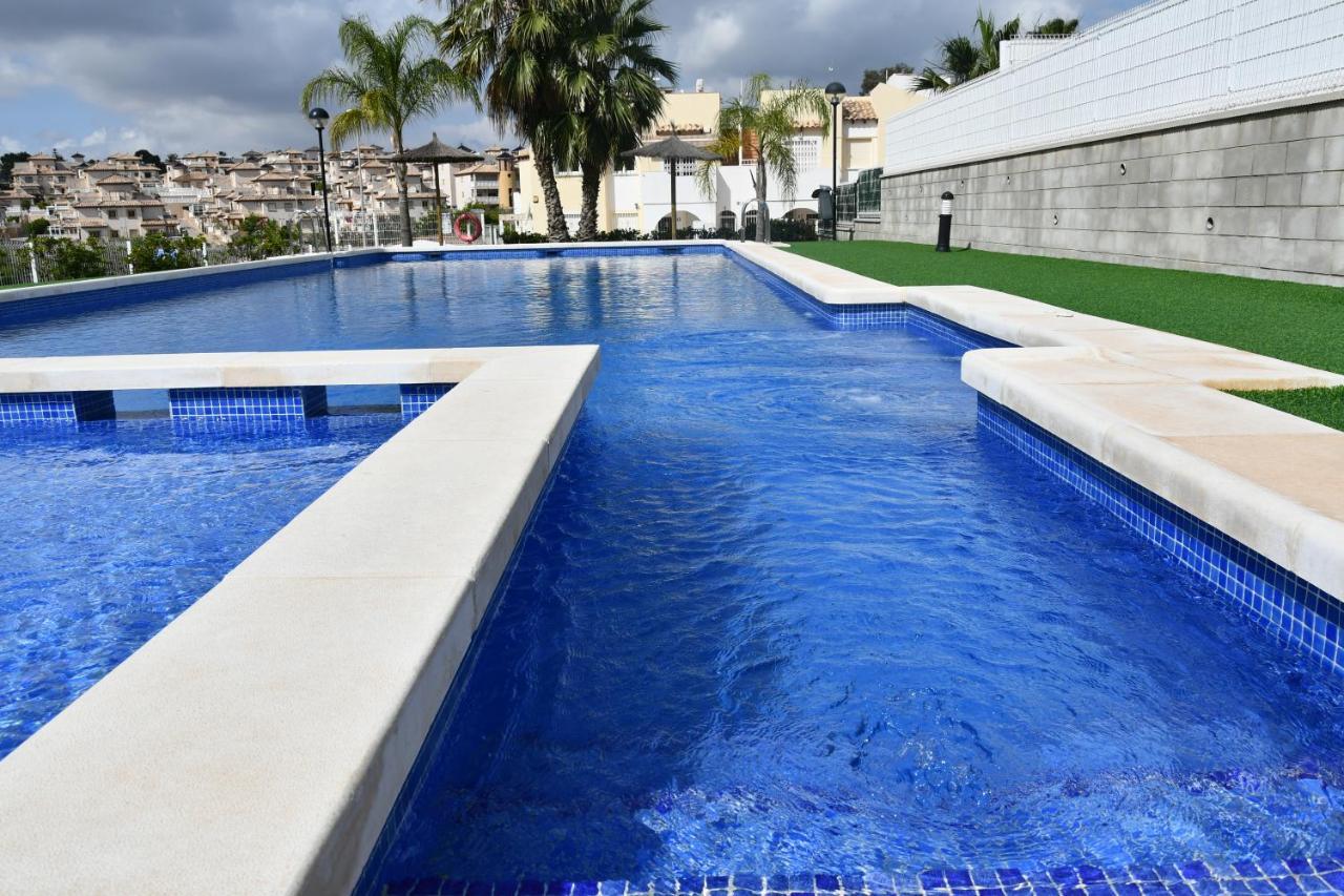 Luxurious Flat & Private Rooftop In Villamartin Orihuela Costa Dehesa de Campoamor  Buitenkant foto