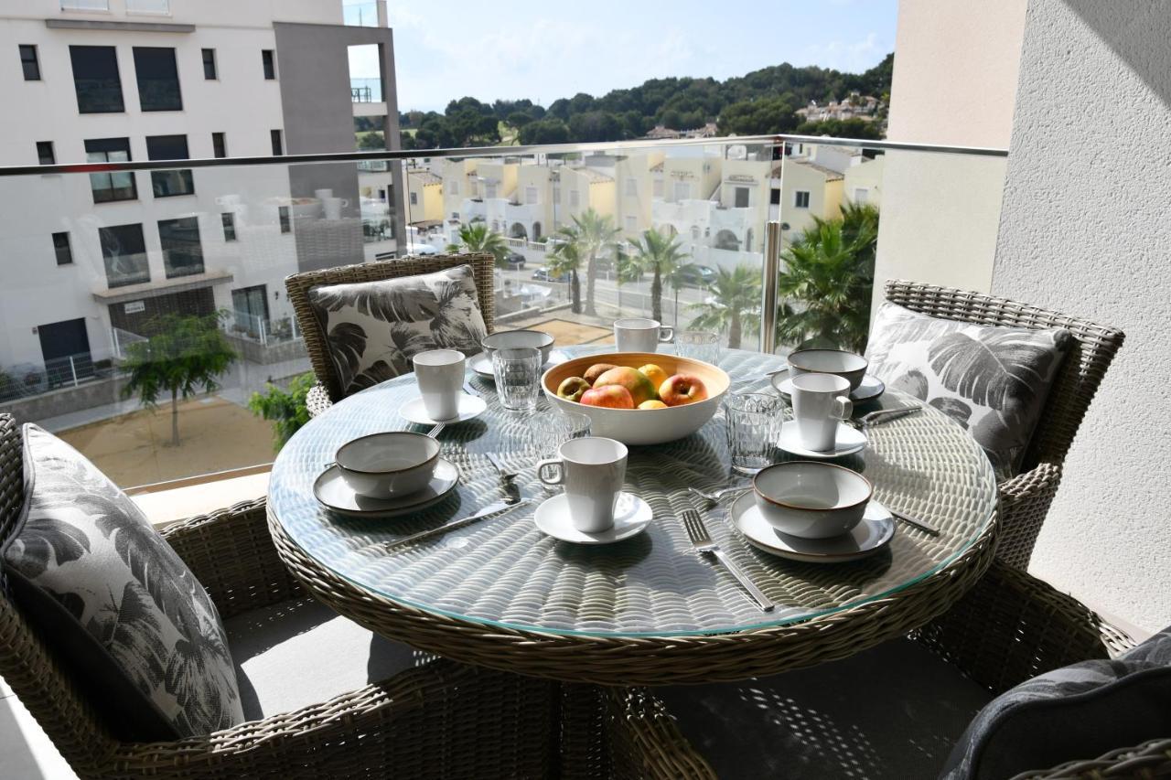Luxurious Flat & Private Rooftop In Villamartin Orihuela Costa Dehesa de Campoamor  Buitenkant foto